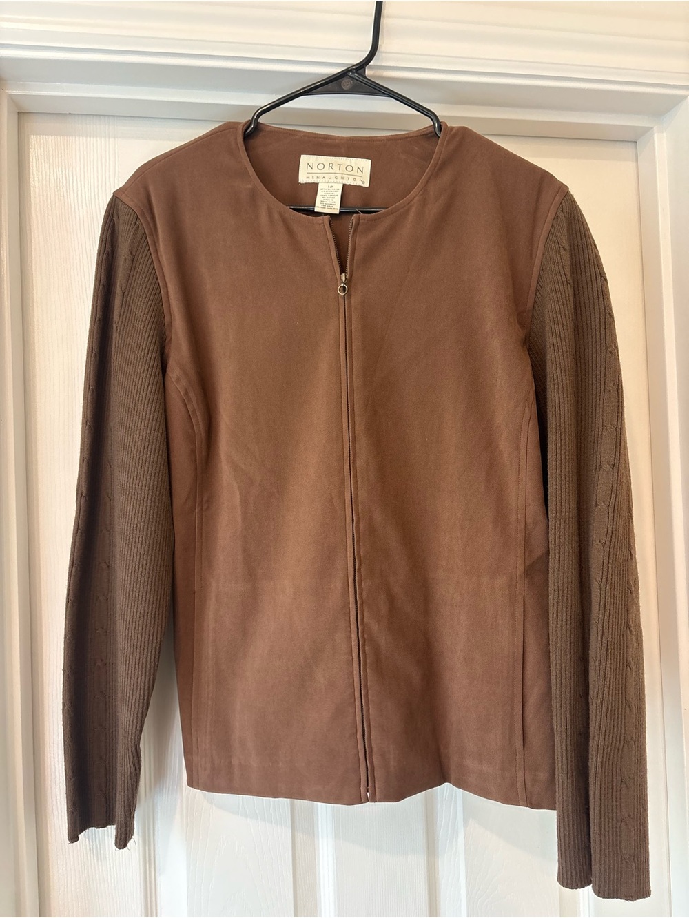 Norton McNaughton Brown sued Jacket with Knit Sleeves